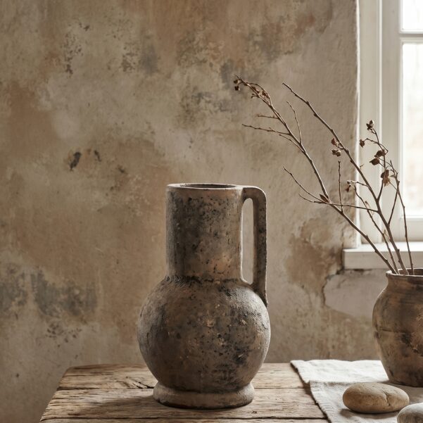 Jerigen Kunci Artisan Mini Pottery – Handcrafted Clay Statement Vase