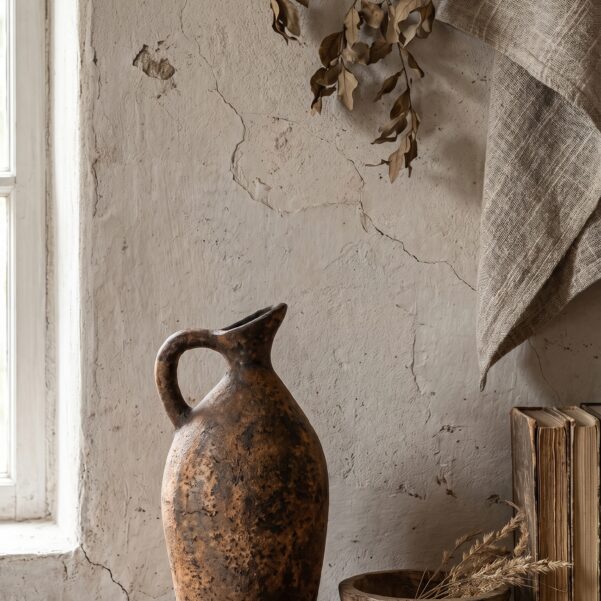 Serong Cangklek Designer Mini Pottery – Handcrafted Clay Sculptural Floor Vase